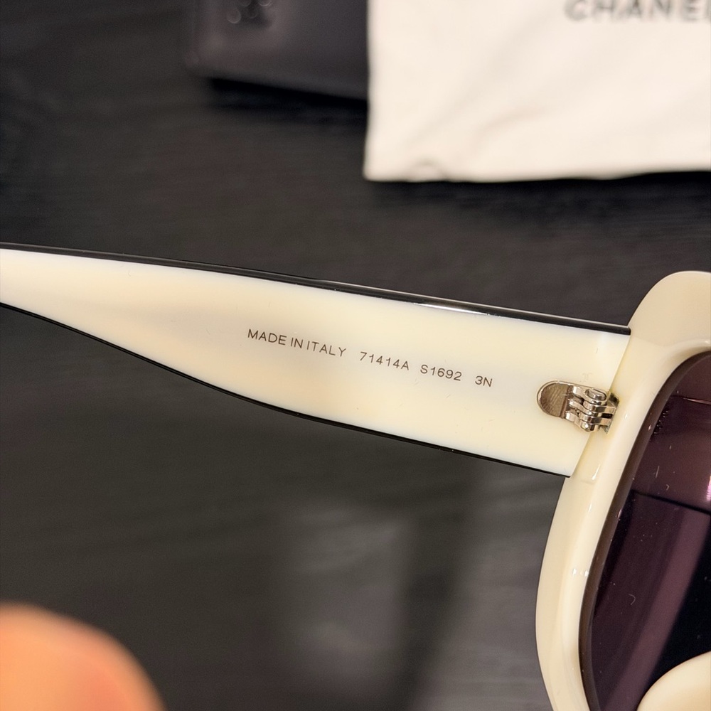 CHANEL Black and Cream Sunglasses - Picture 5 of 7